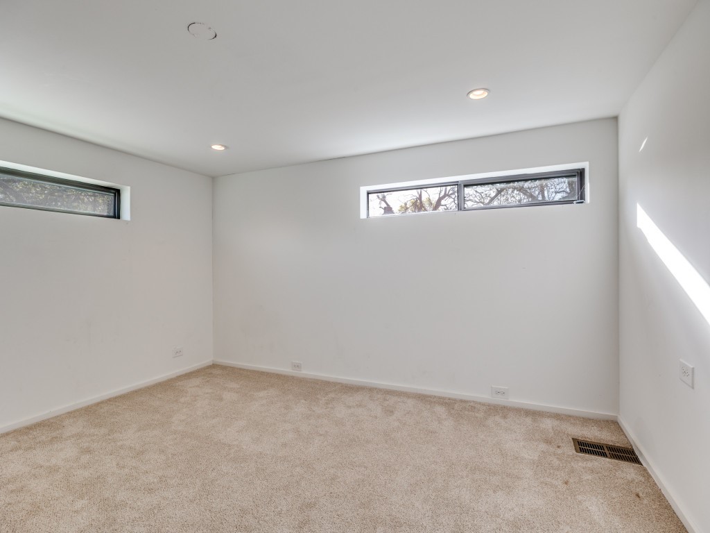 6931 Lindsley Avenue Dallas TX 75223