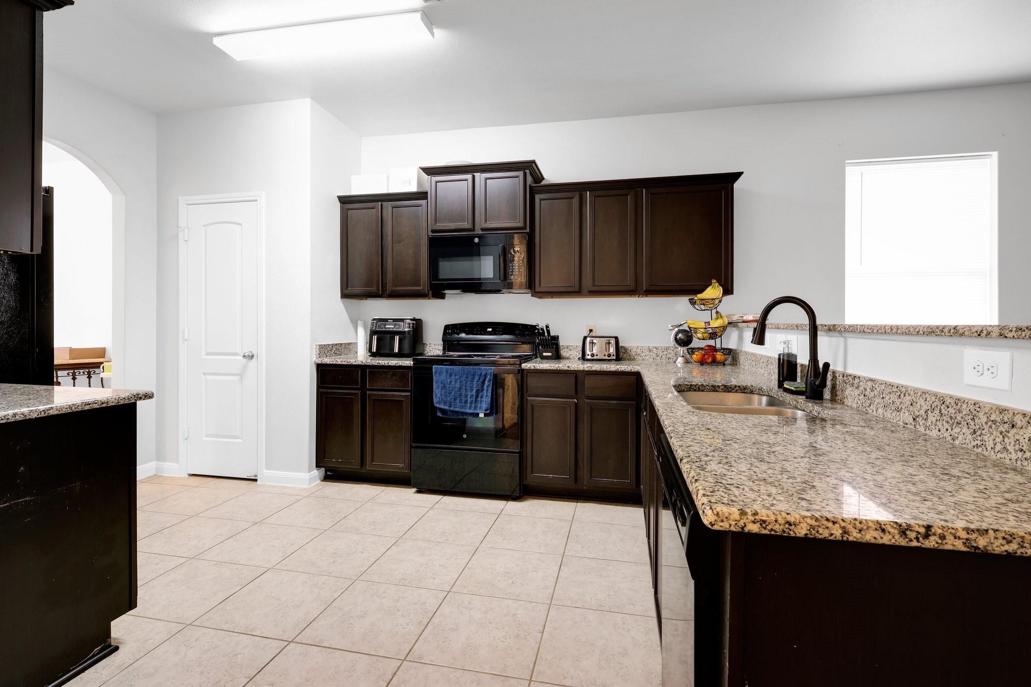 139 Alamo Way Venus TX 76084
