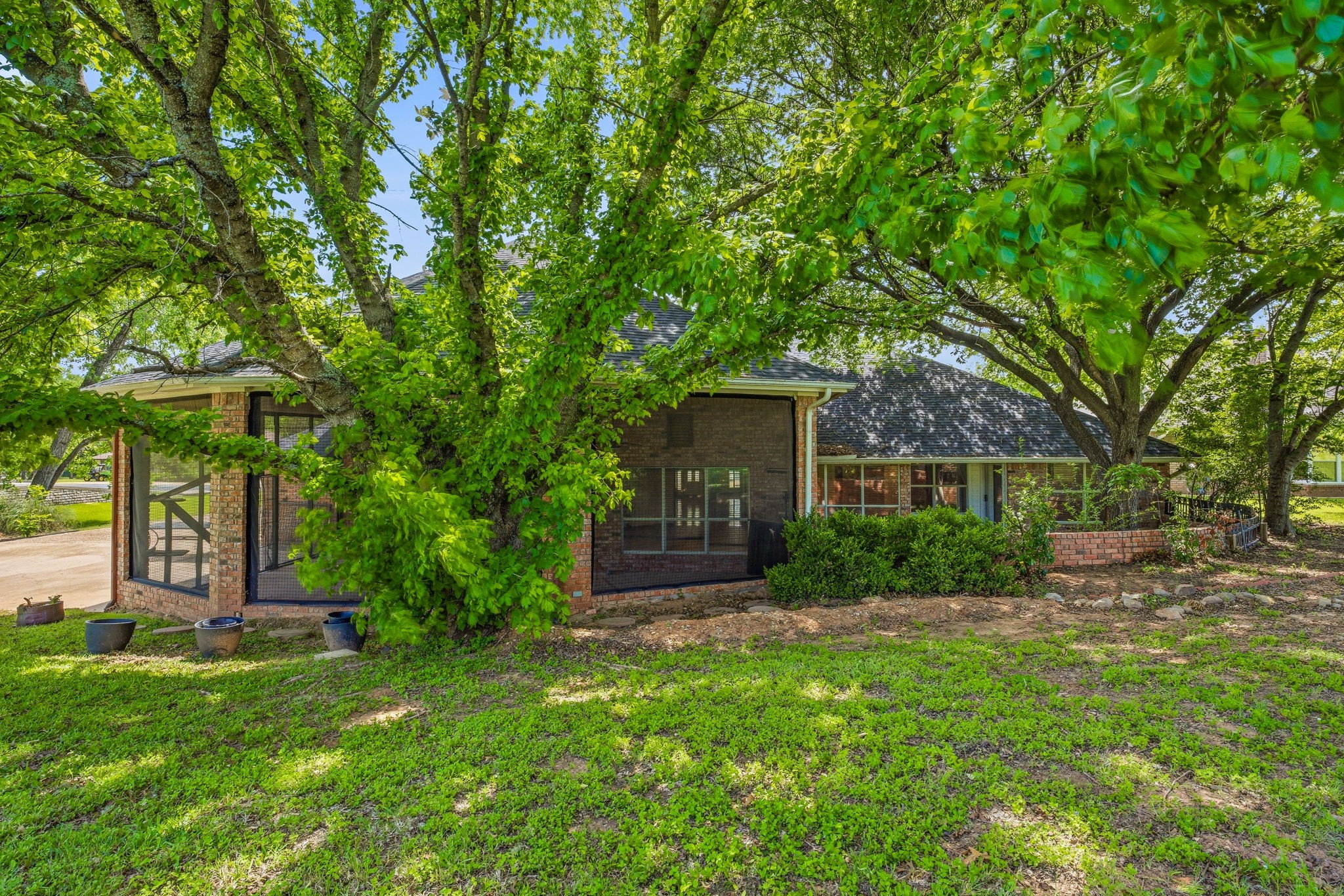 6414 Buena Vista Drive Granbury TX 76049