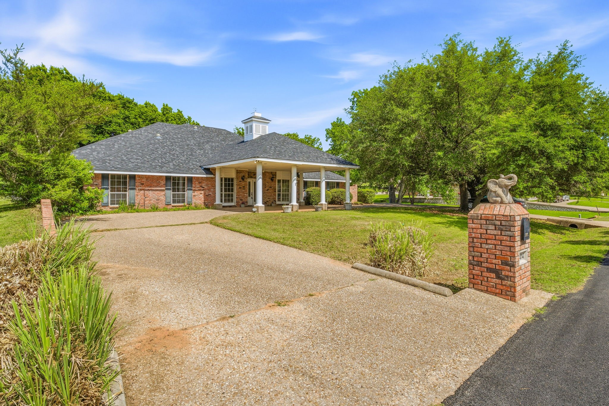 6414 Buena Vista Drive Granbury TX 76049