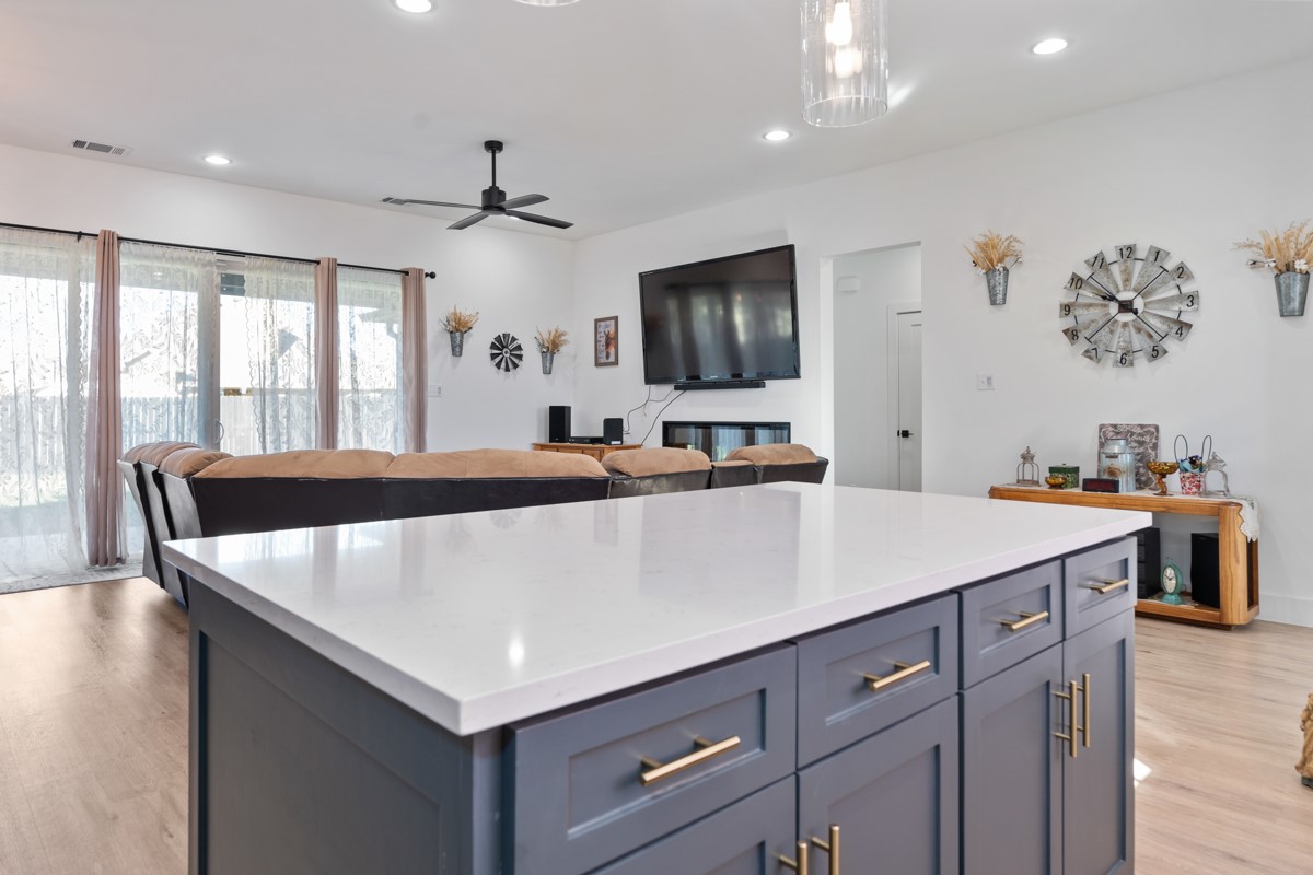 312 James Street Mabank TX 75147