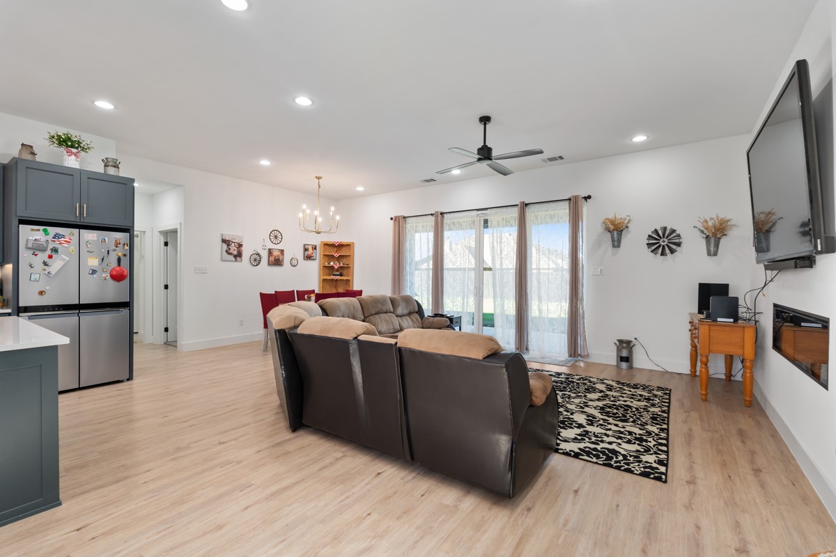 312 James Street Mabank TX 75147