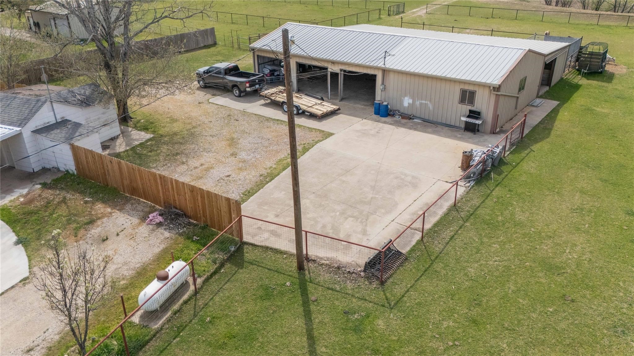 900 Silver Creek Azle Road Azle TX 76020