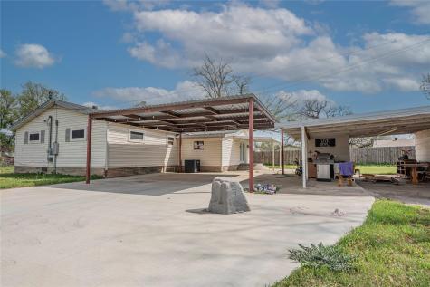 900 Silver Creek Azle Road Azle TX 76020