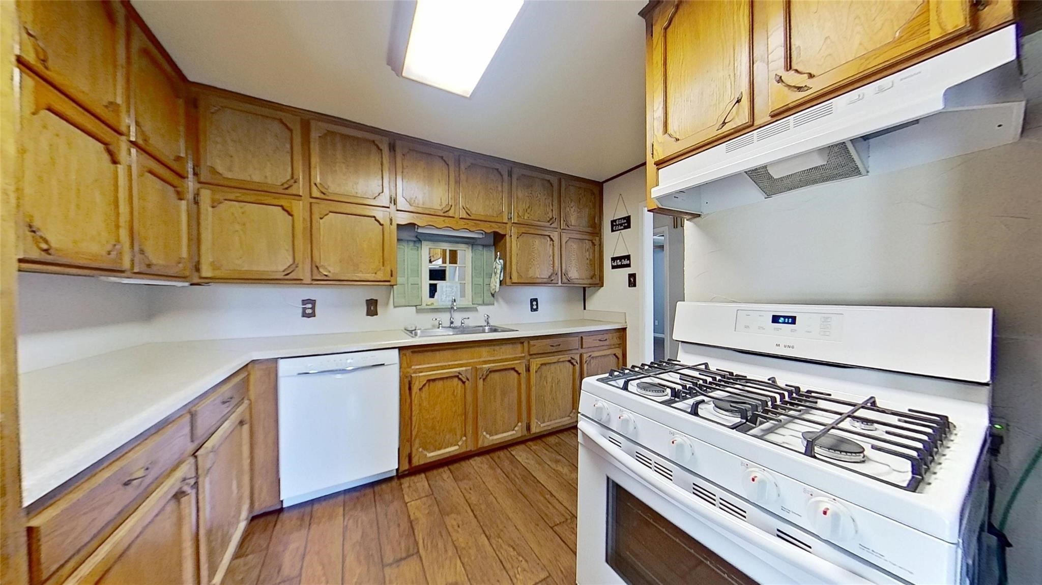 900 Silver Creek Azle Road Azle TX 76020
