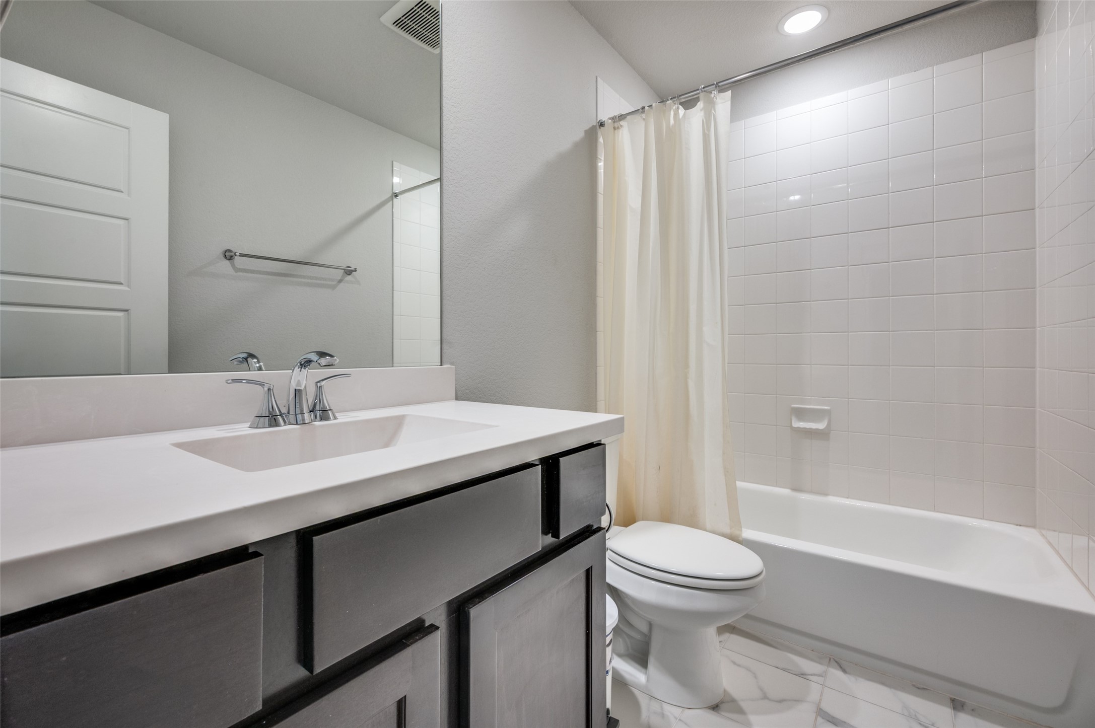 4713 Honeysuckle Court Aubrey TX 76227