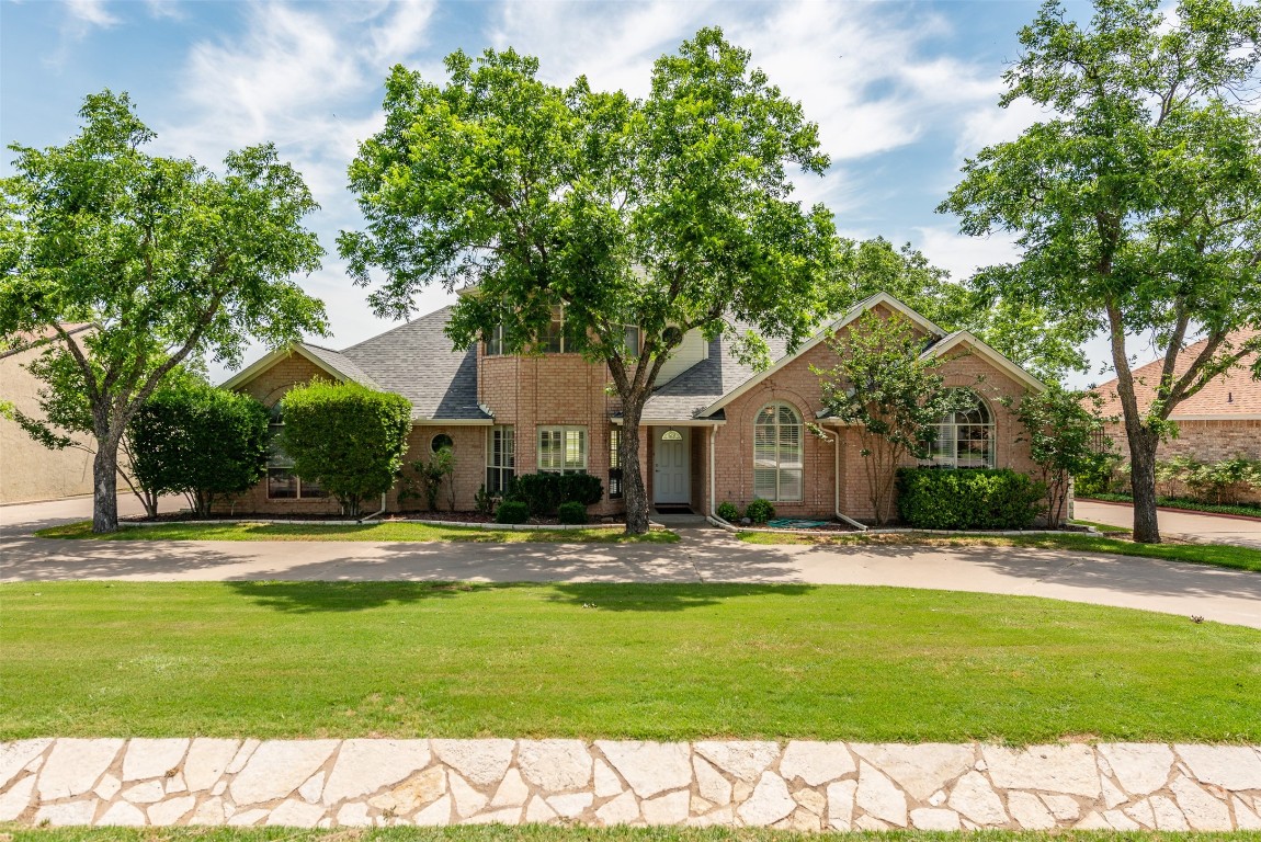 8913 Woodlawn Drive Granbury TX 76049