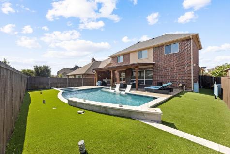 724 Marietta Lane Aubrey TX 76227