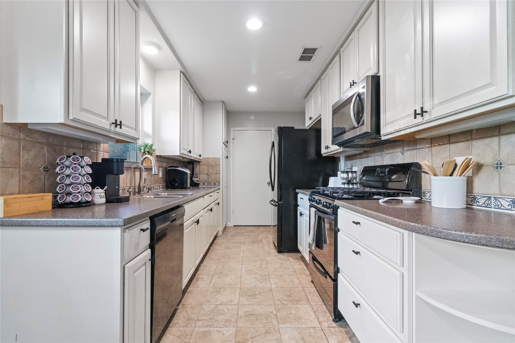 2620 Carmel Drive Carrollton TX 75006