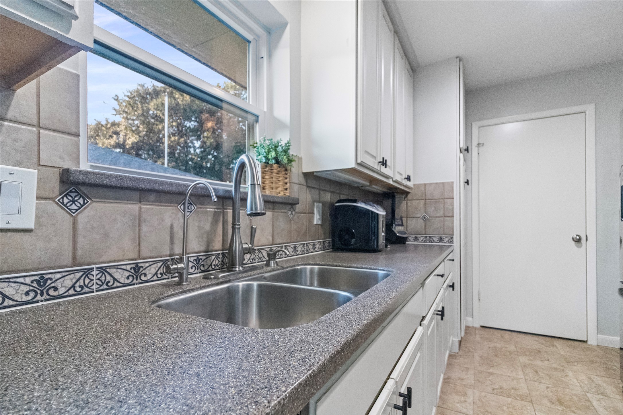 2620 Carmel Drive Carrollton TX 75006