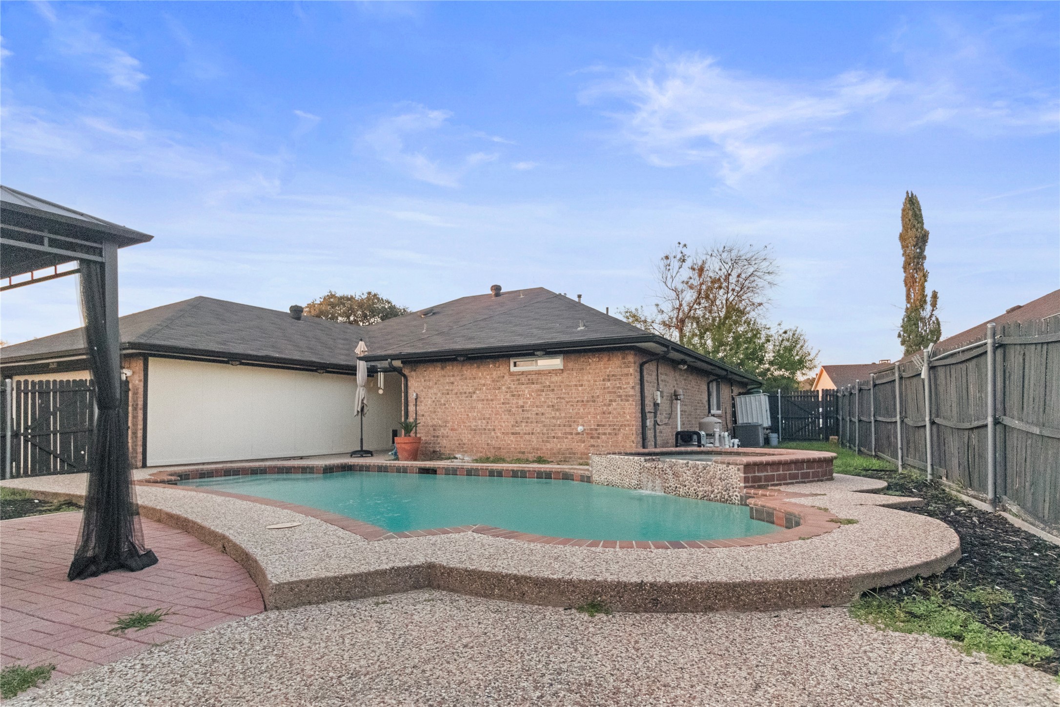 2620 Carmel Drive Carrollton TX 75006