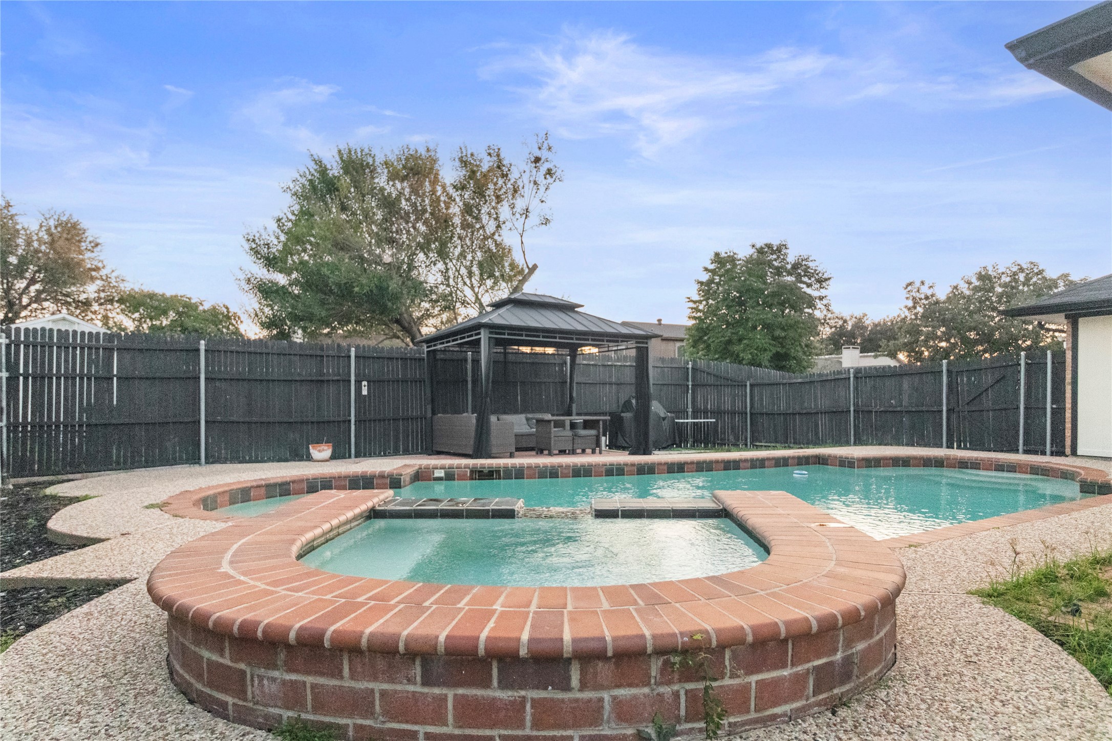 2620 Carmel Drive Carrollton TX 75006