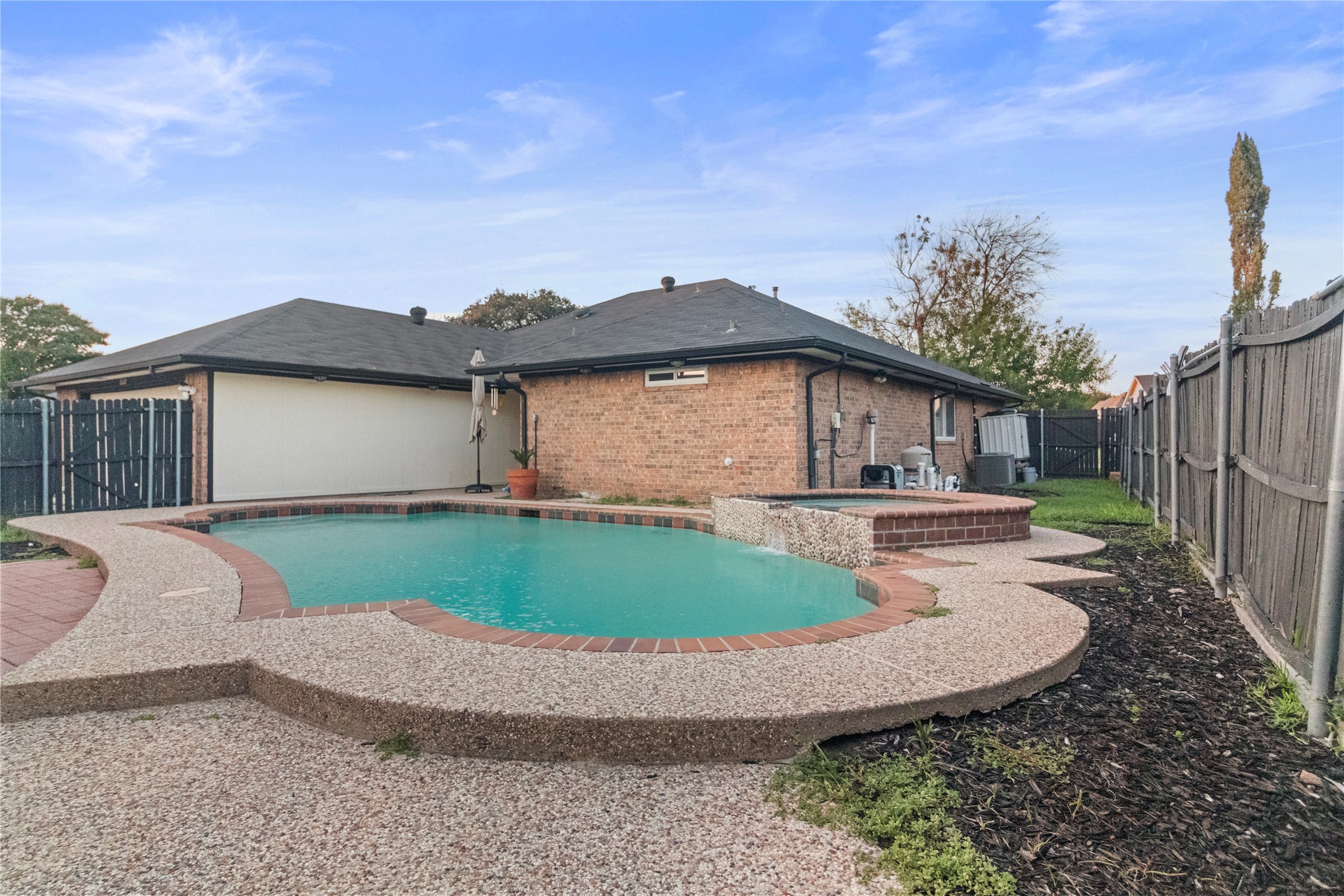 2620 Carmel Drive Carrollton TX 75006