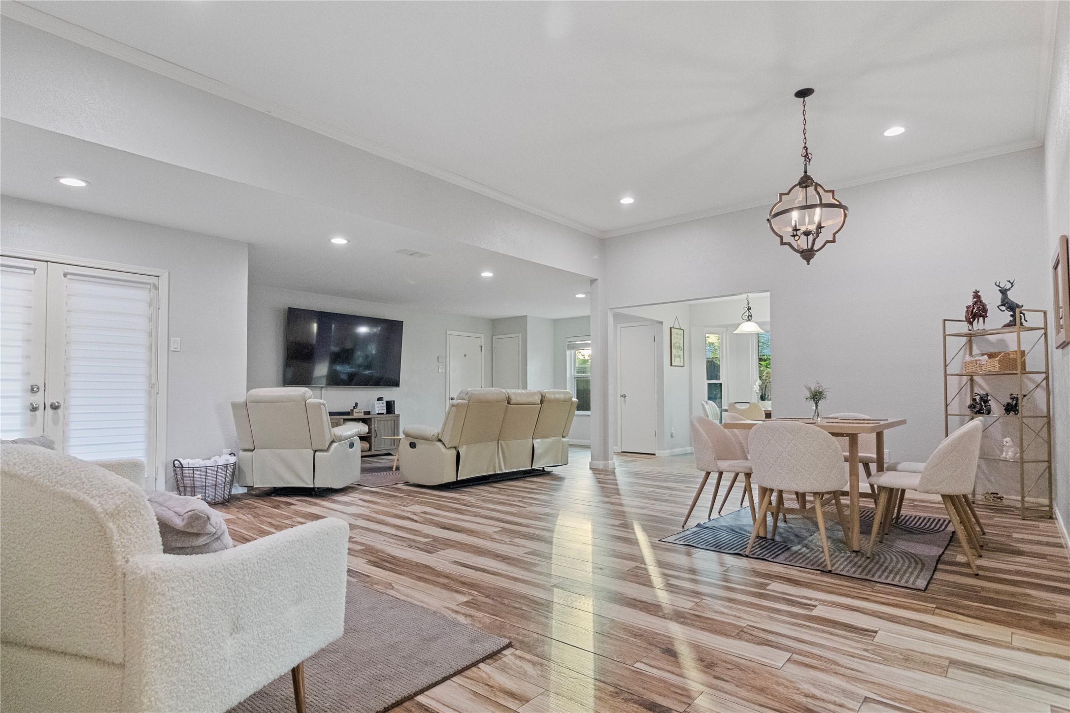 2620 Carmel Drive Carrollton TX 75006