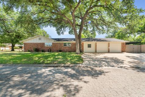 2133 Williams Place Fort Worth TX 76111