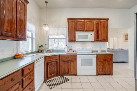 144 Howard Newby Lane Springtown TX 76082