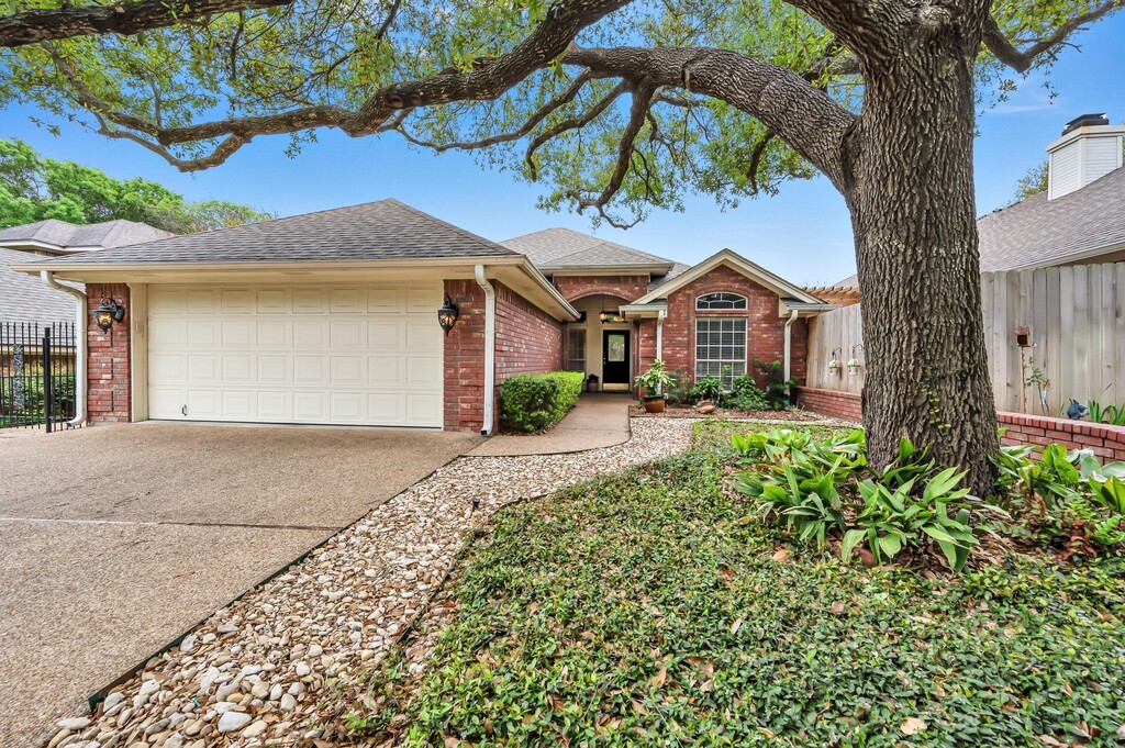 90 Sugar Creek Place Woodway TX 76712