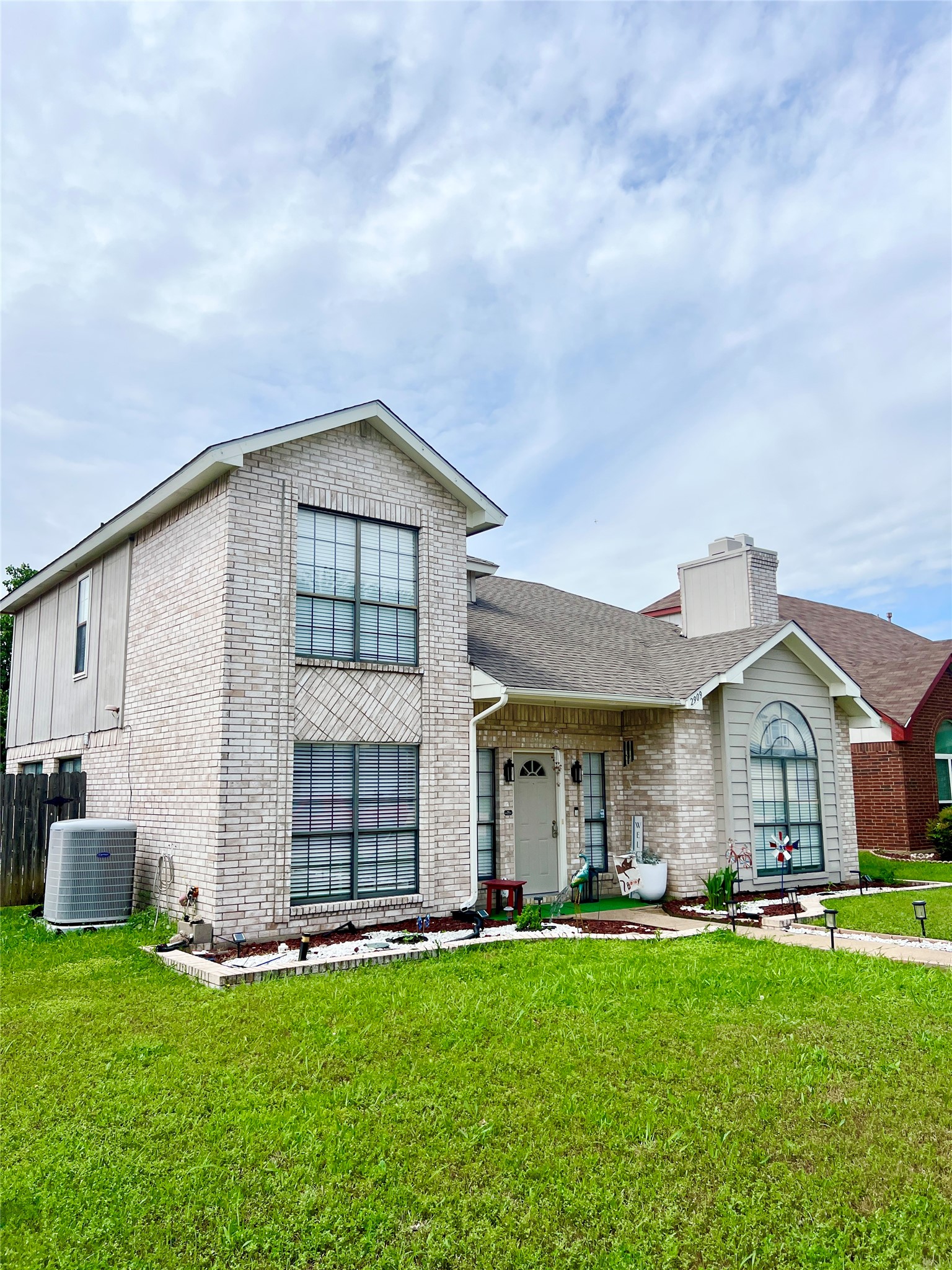 2909 Andante Drive Grand Prairie TX 75052