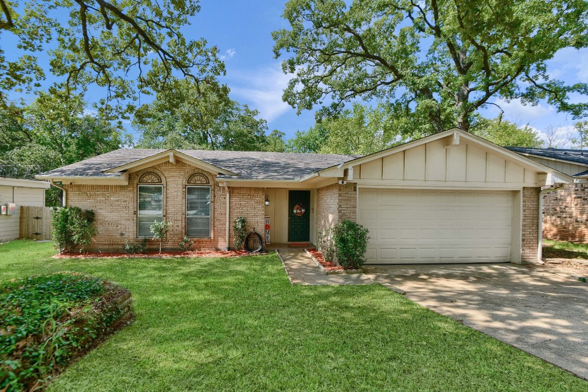 901 Glen Key Street Denison TX 75020