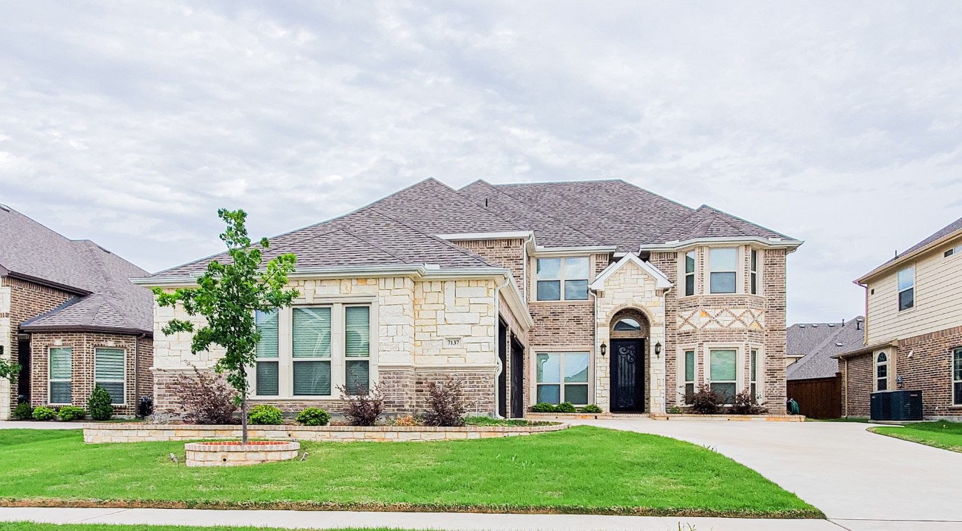 7137 Costa De Oro Lane Grand Prairie TX 75054