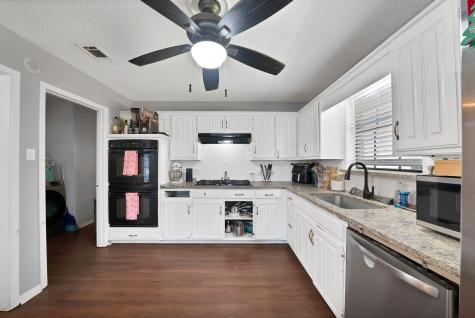 5715 Trail Crest Drive Arlington TX 76017