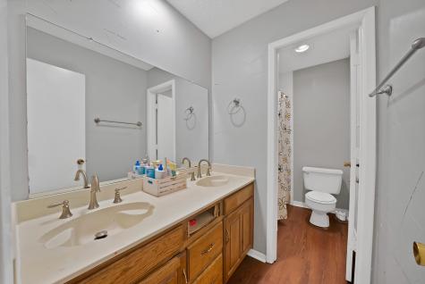 5715 Trail Crest Drive Arlington TX 76017