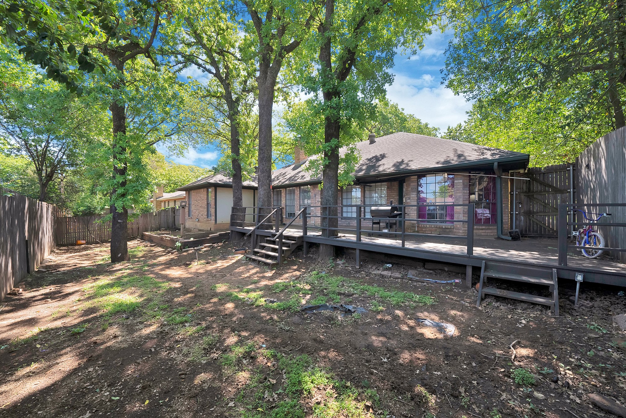 5715 Trail Crest Drive Arlington TX 76017