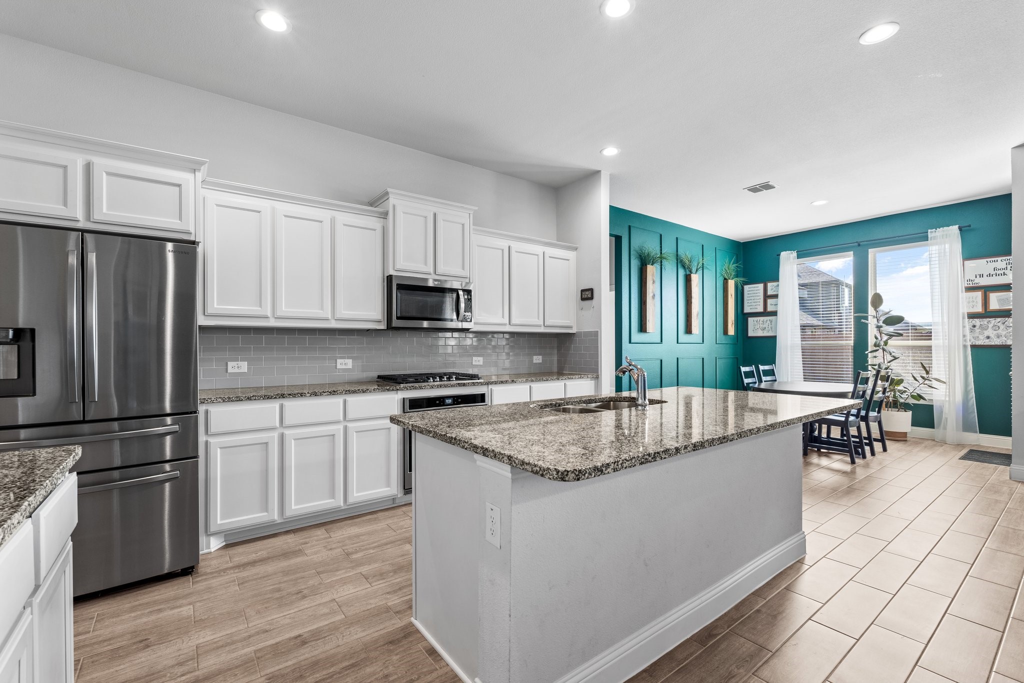 372 Chapel Hill Drive Forney TX 75126