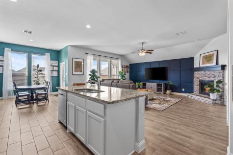 372 Chapel Hill Drive Forney TX 75126
