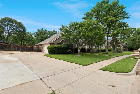 1573 Flying Jib Drive Azle TX 76020