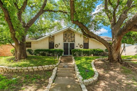 1602 Juneau Street Grand Prairie TX 75050