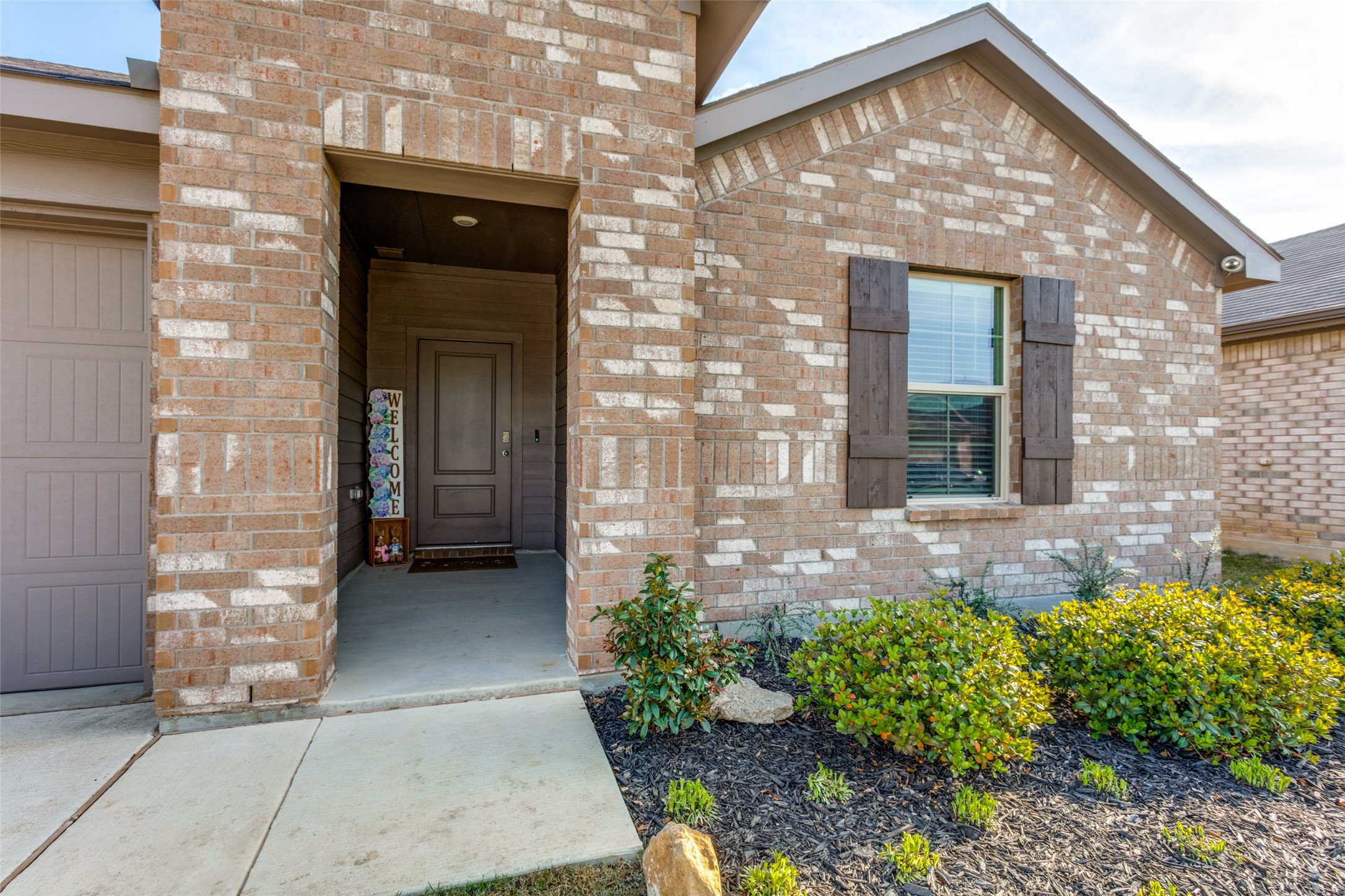 605 Basteen Lane Justin TX 76247