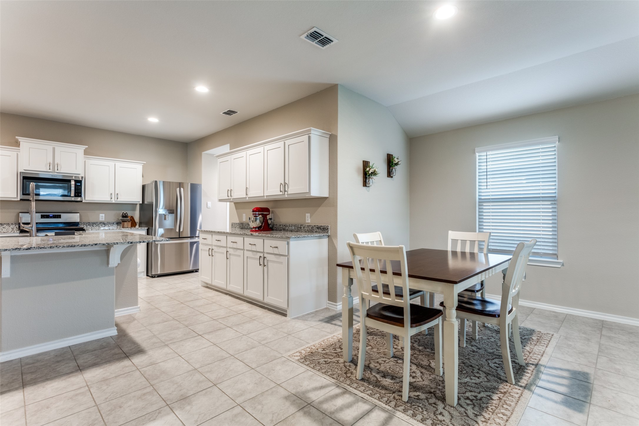605 Basteen Lane Justin TX 76247