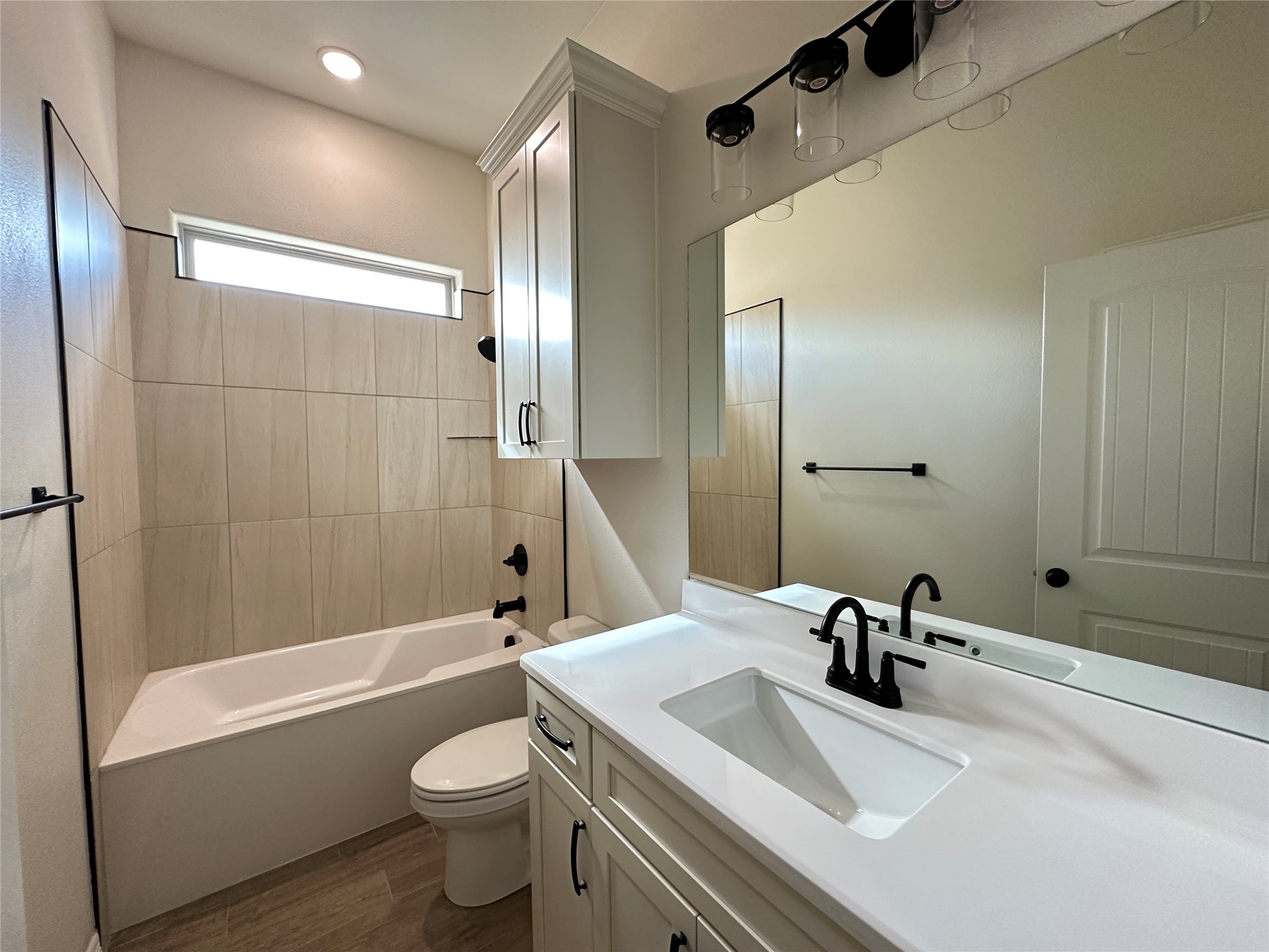 130 Lasso Loop Lorena TX 76655