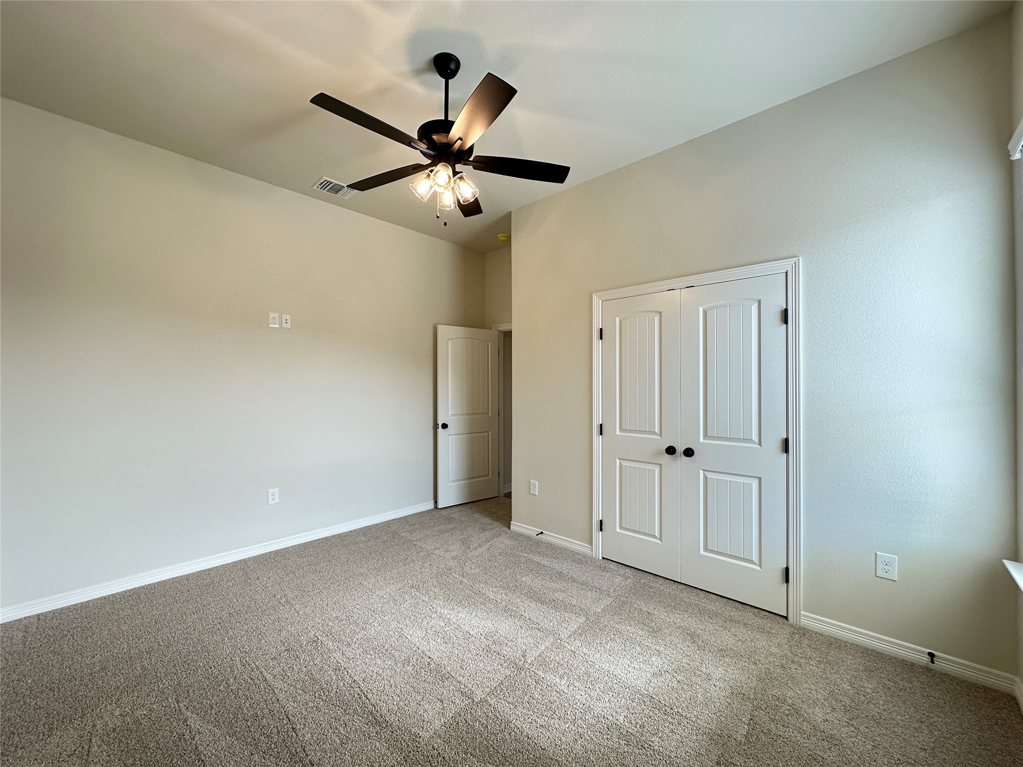 130 Lasso Loop Lorena TX 76655