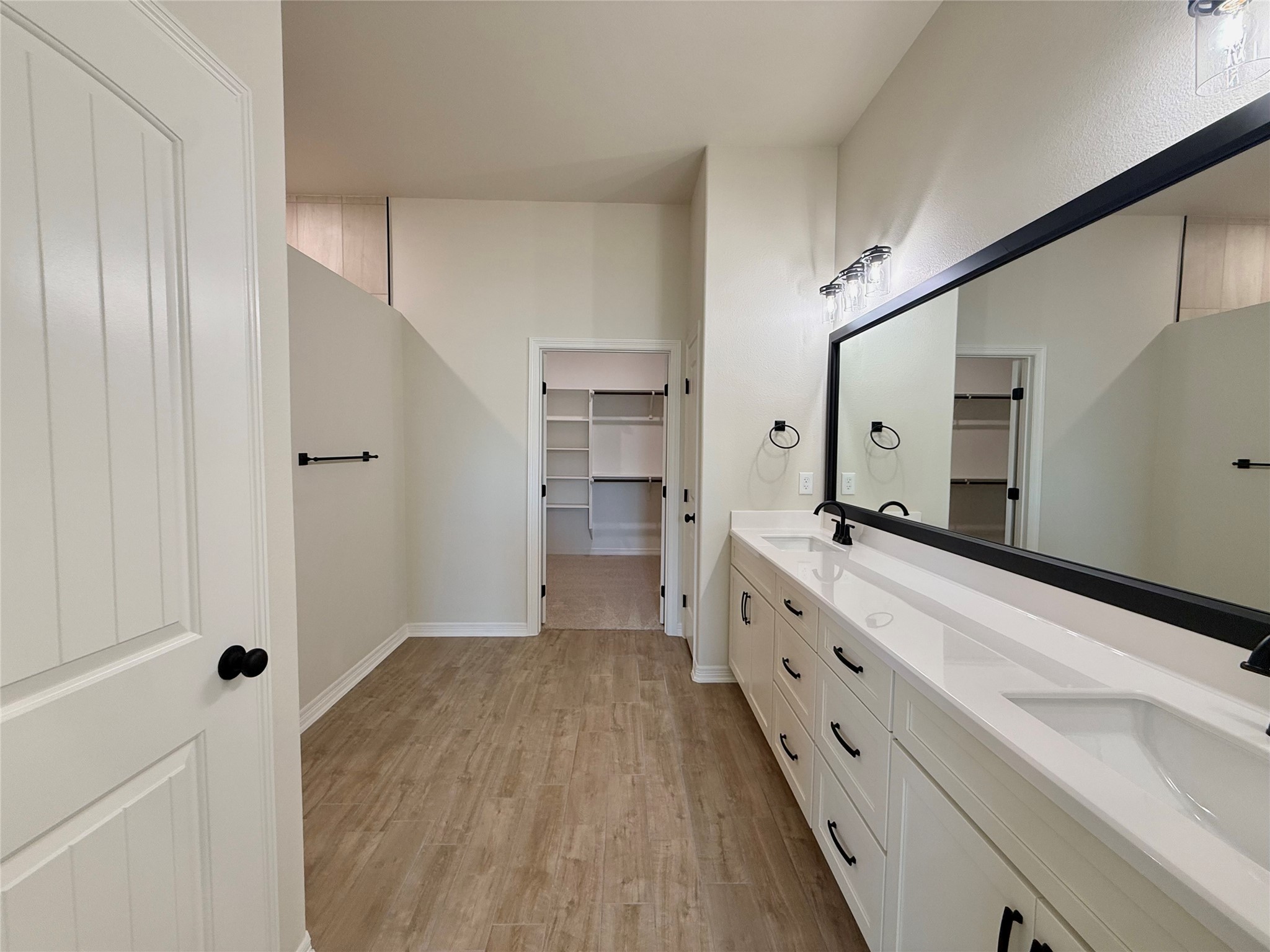 130 Lasso Loop Lorena TX 76655