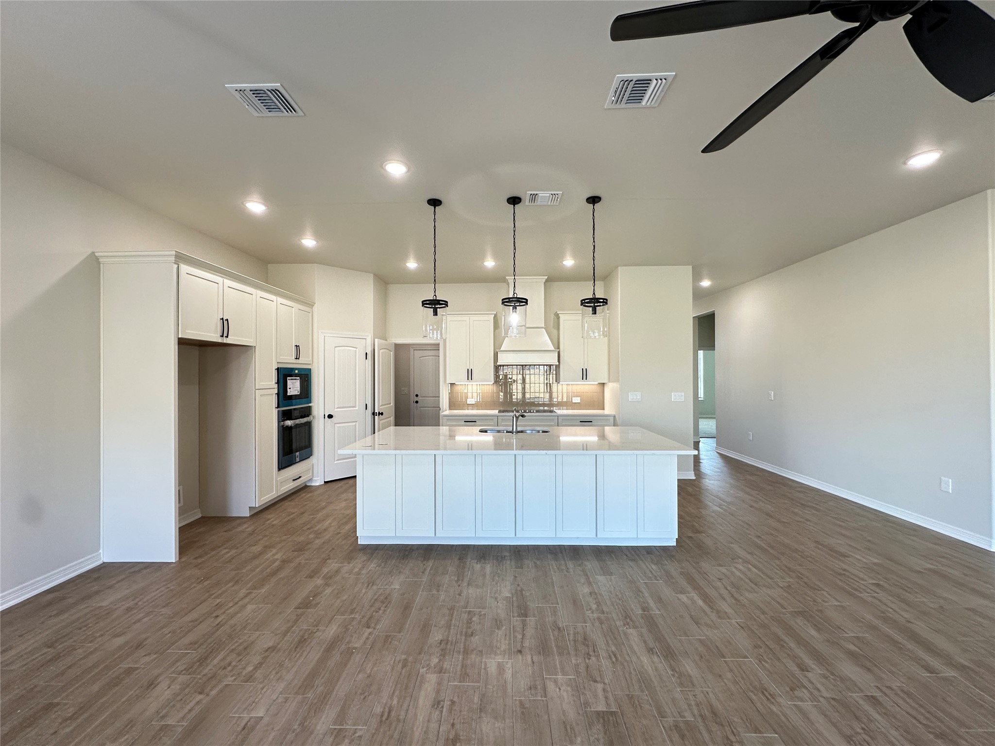 130 Lasso Loop Lorena TX 76655