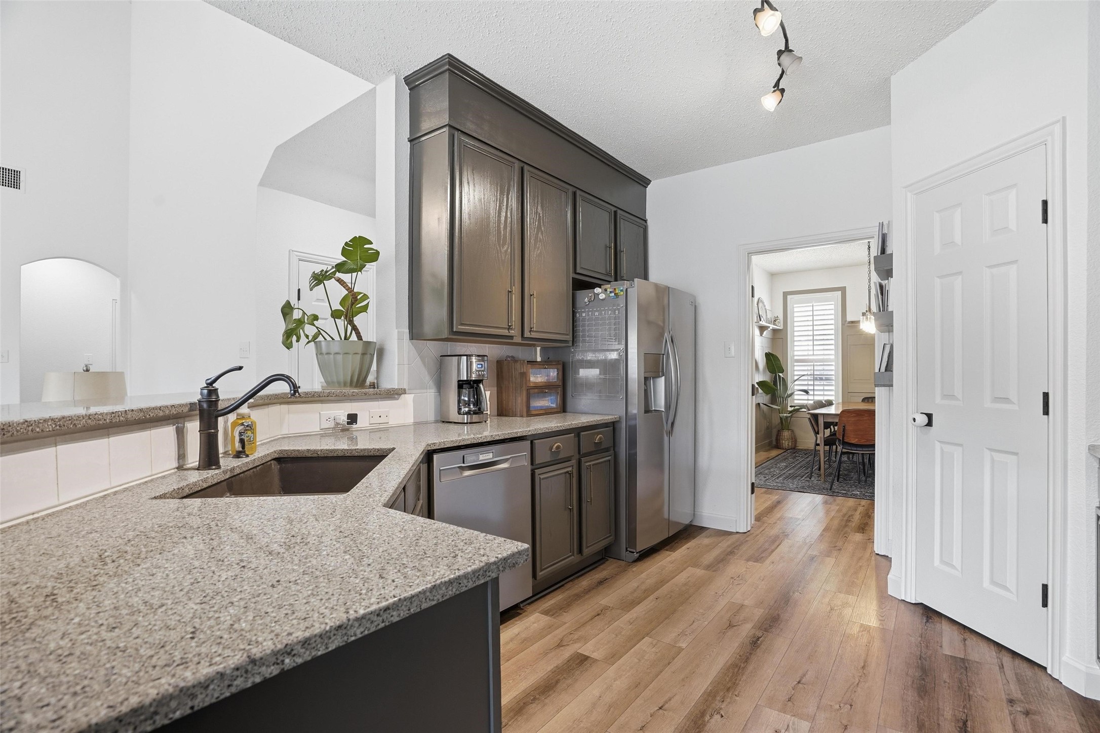 1012 Huntington Trail Mansfield TX 76063