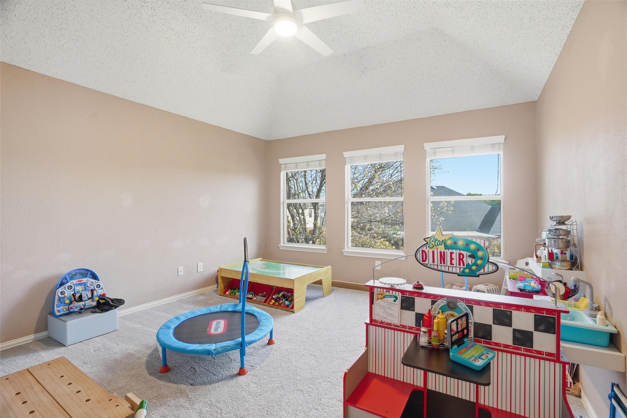 1012 Huntington Trail Mansfield TX 76063