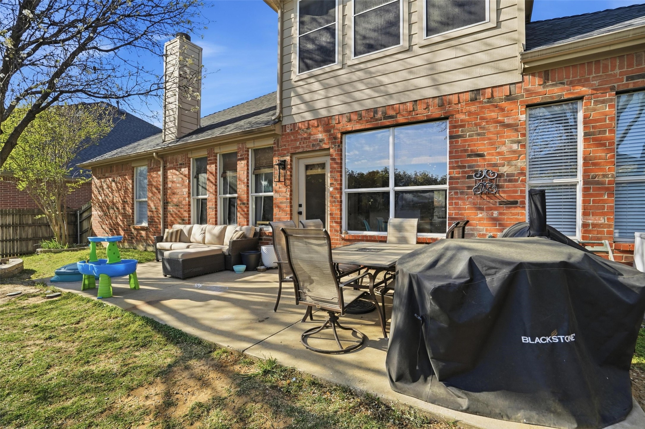 1012 Huntington Trail Mansfield TX 76063