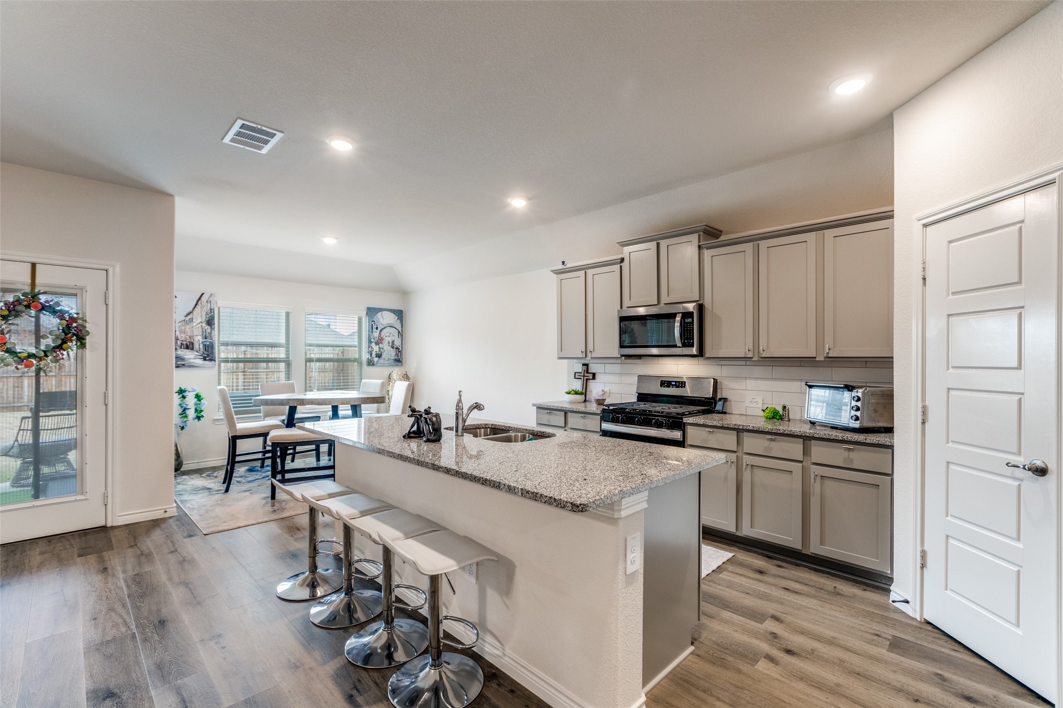 9809 Gooseneck Drive Aubrey TX 76227