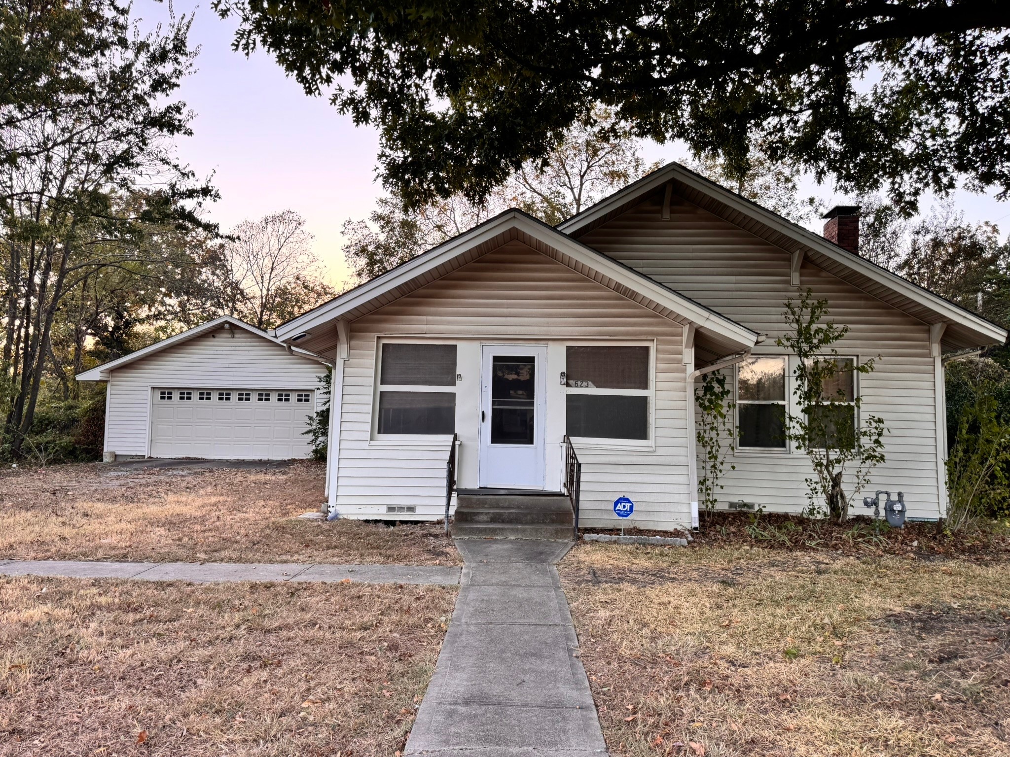 623 N Dallas Avenue Lancaster TX 75146