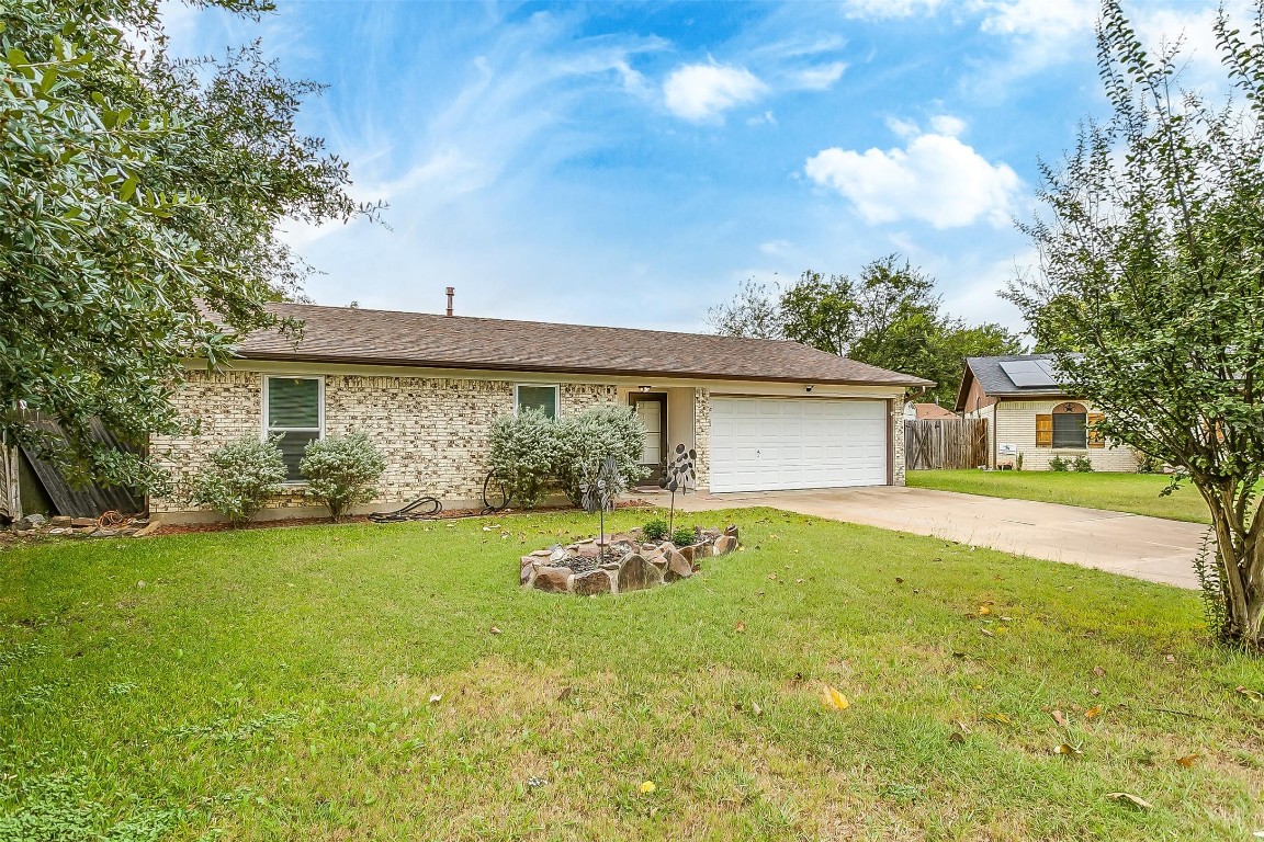 404 Joni Court Burleson TX 76028