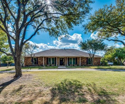 210 Oak Creek Drive Waxahachie TX 75165