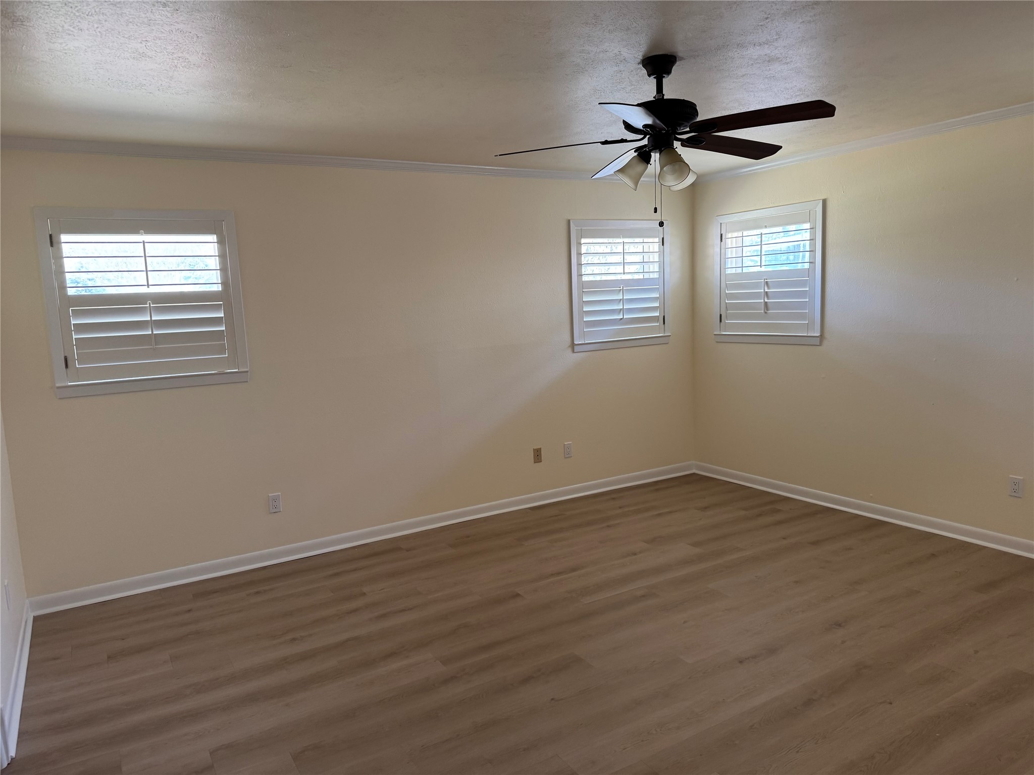 6025 Wrigley Way Fort Worth TX 76133