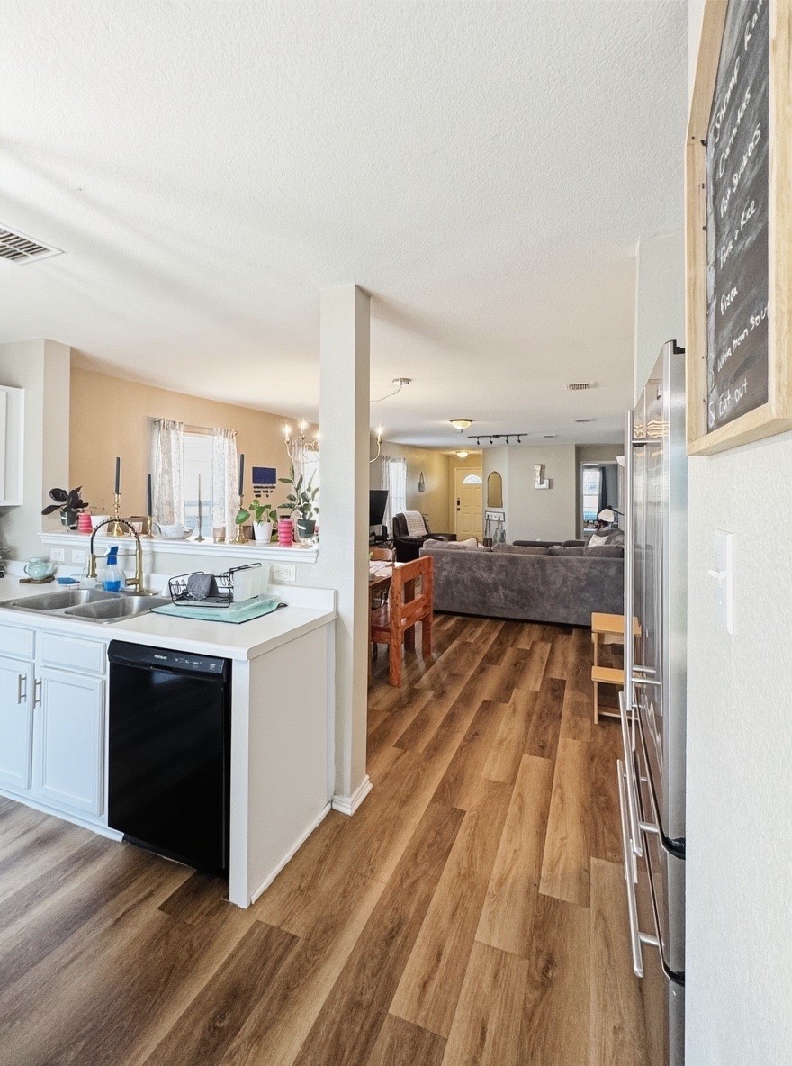 329 Wolf Mountain Lane Fort Worth TX 76140