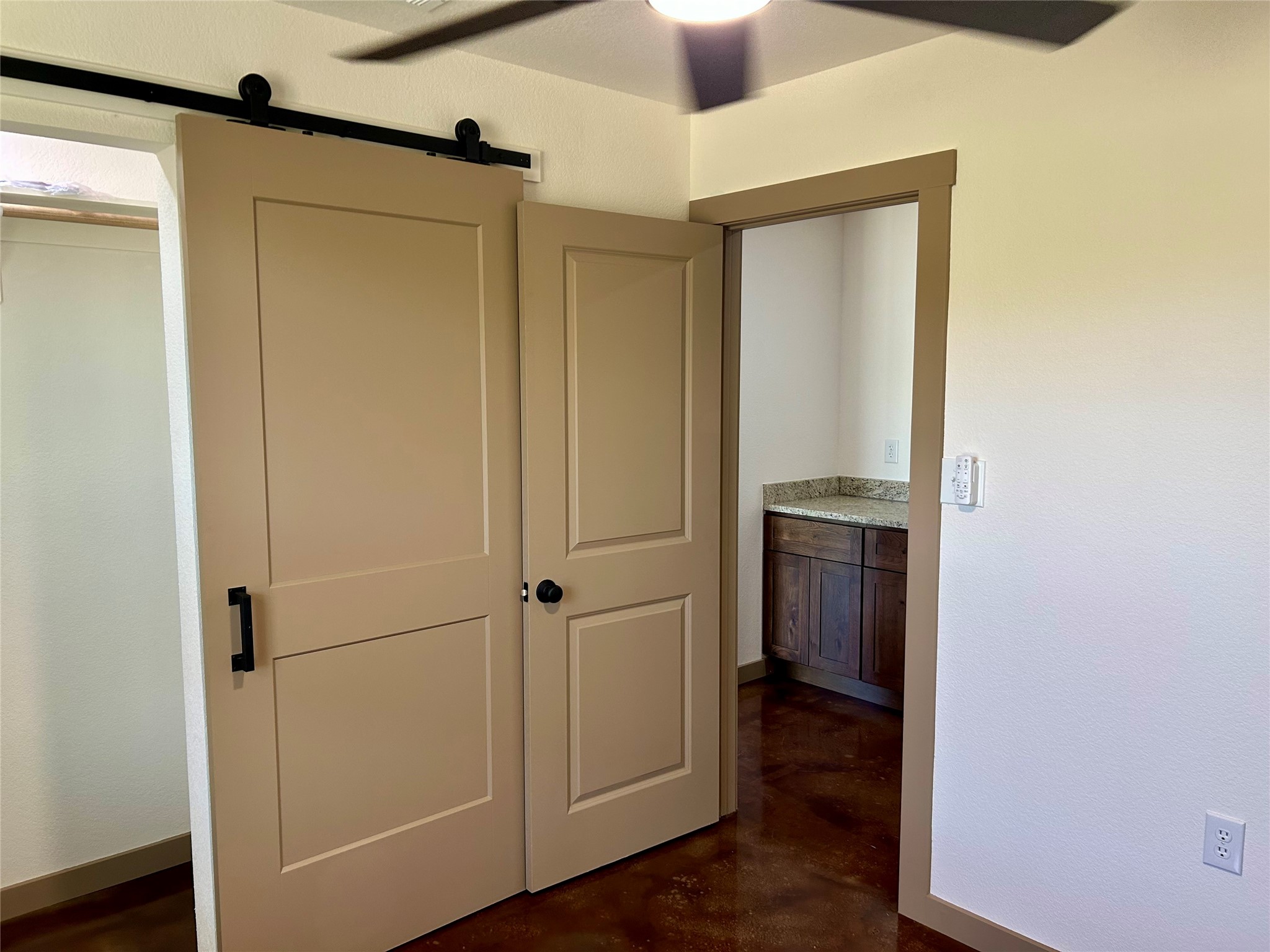 231 Hcr 1206 Blum TX 76627