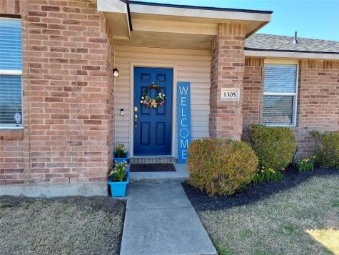 1305 Evergreen Street Royse City TX 75189