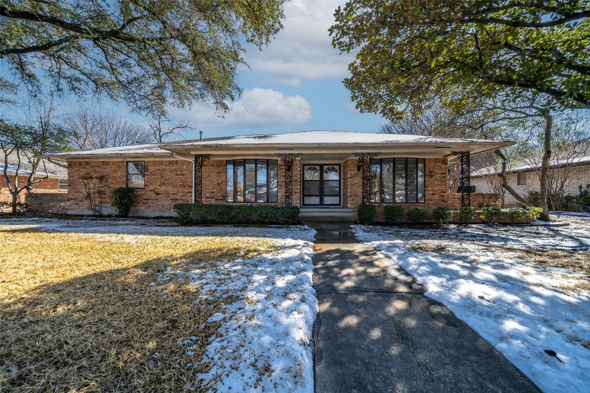 814 Cardigan Street Garland TX 75040
