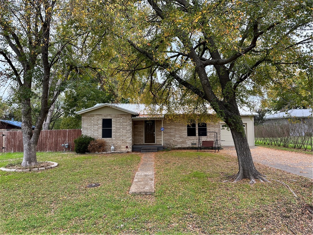 701 N San Marcos Street Whitney TX 76692